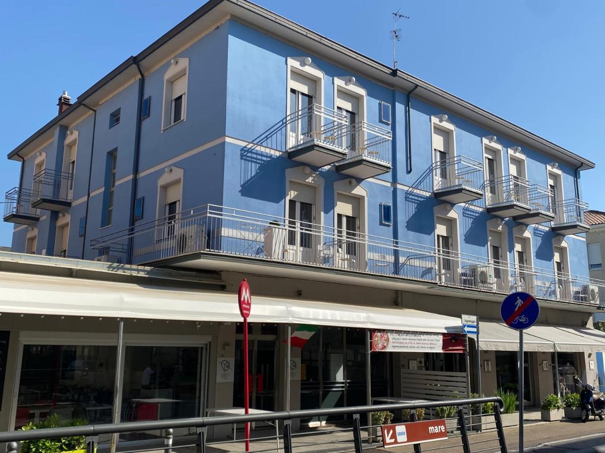 T Hotel Ріміні Екстер'єр фото