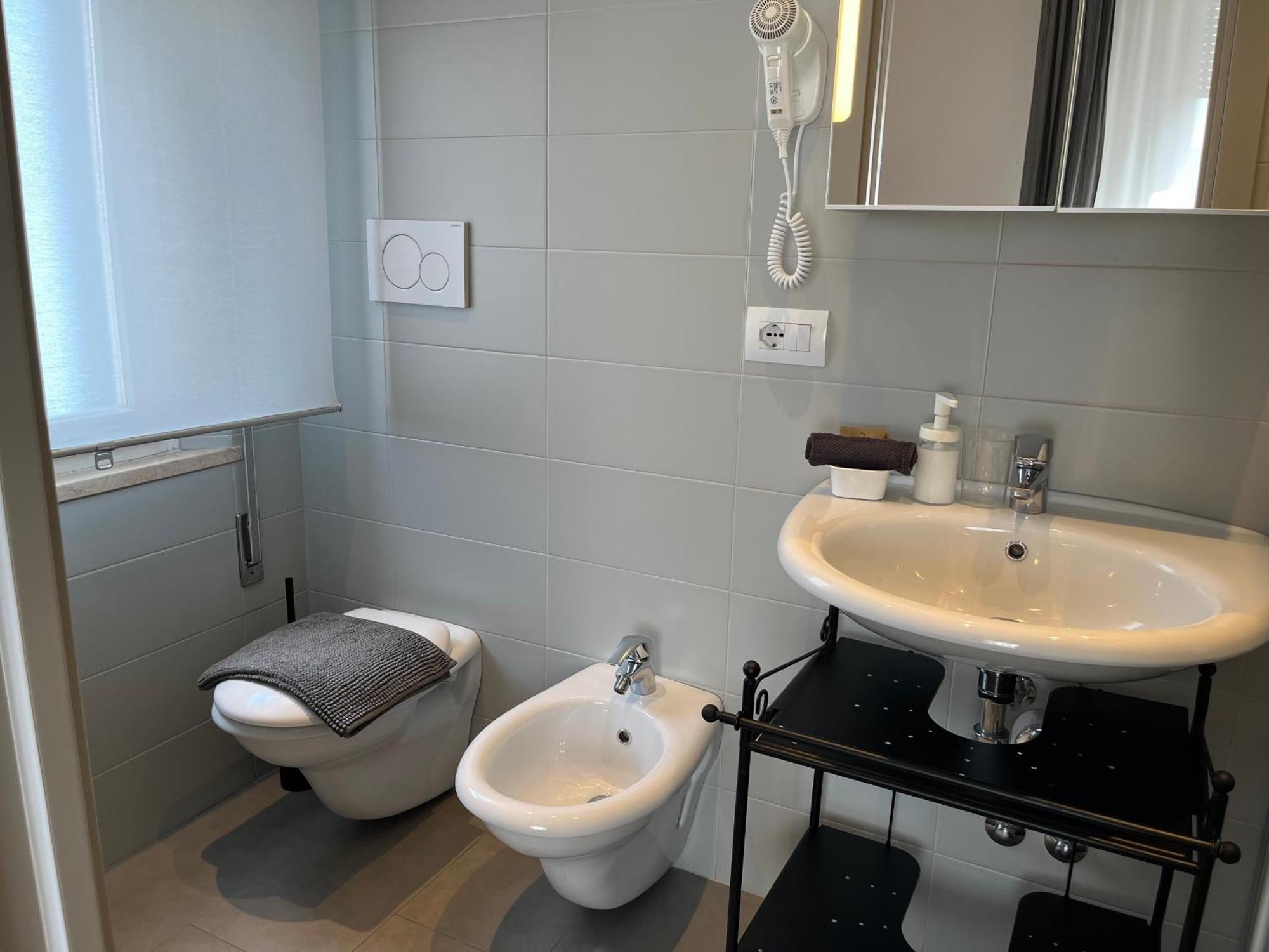 T Hotel Ріміні Екстер'єр фото