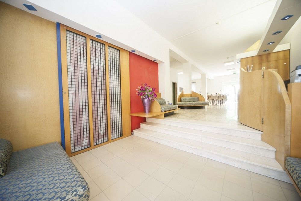 T Hotel Ріміні Екстер'єр фото