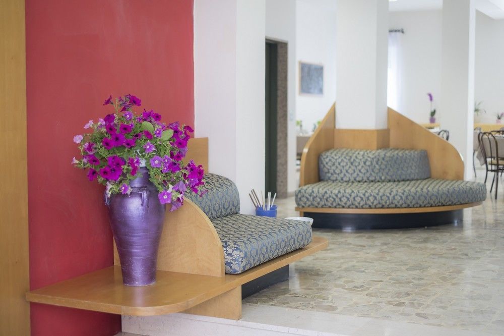 T Hotel Ріміні Екстер'єр фото