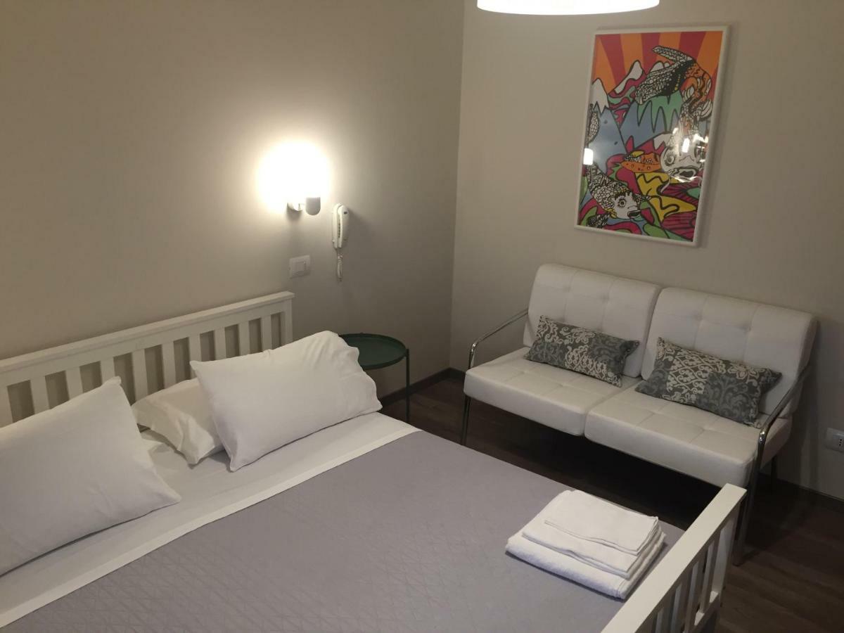 T Hotel Ріміні Екстер'єр фото