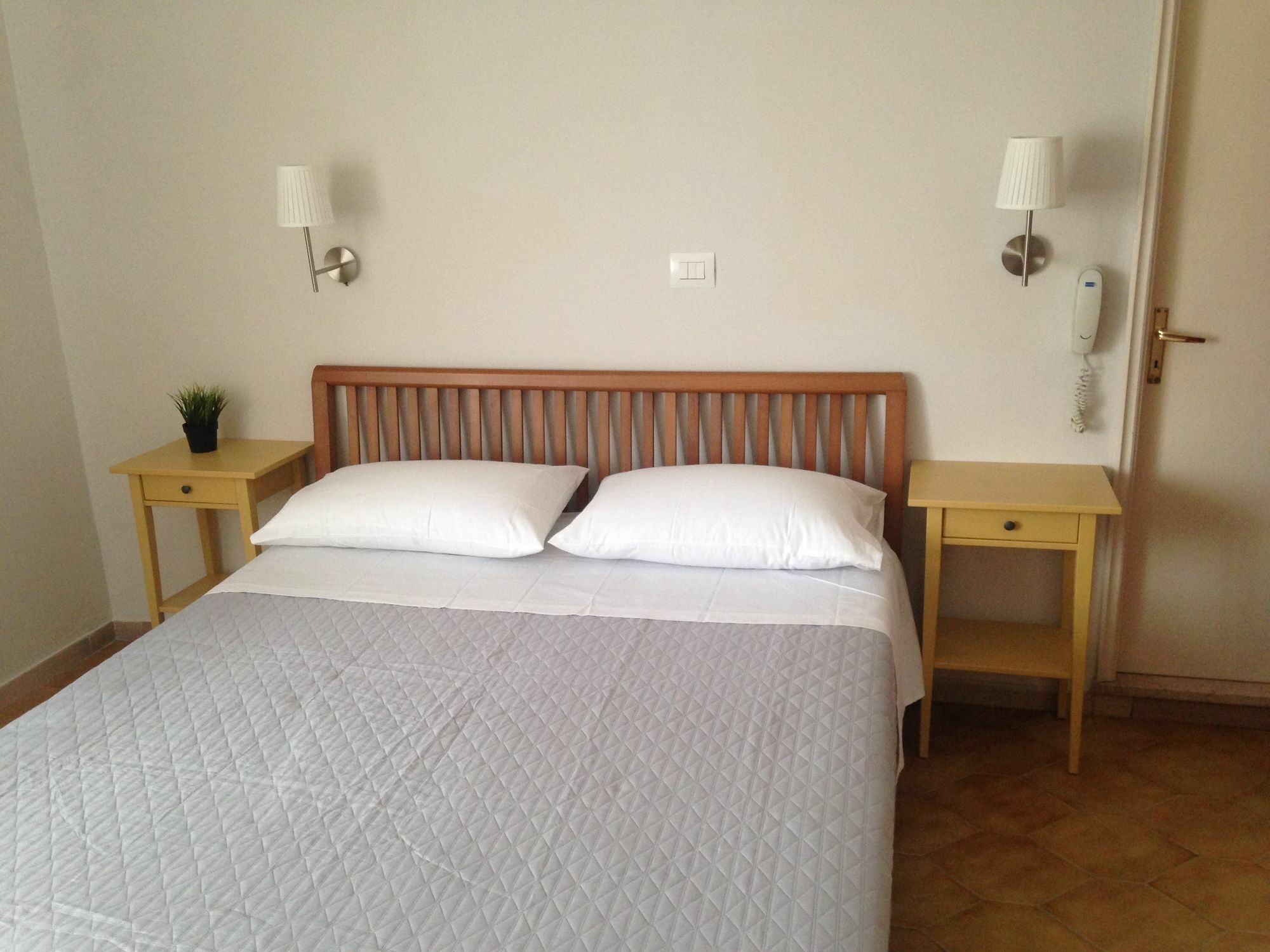 T Hotel Ріміні Екстер'єр фото